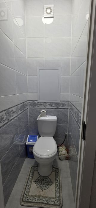 Продам 2-комнотная квартиру на кадишева конечка