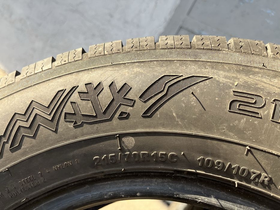 2 бр. зимни гуми за бус 215/70/15C GT Radial DOT 1419 5,5-6 mm