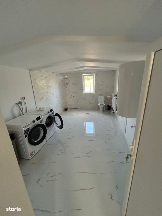 Vand casa si teren