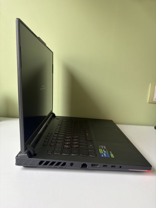 ASUS ROG Strix G16