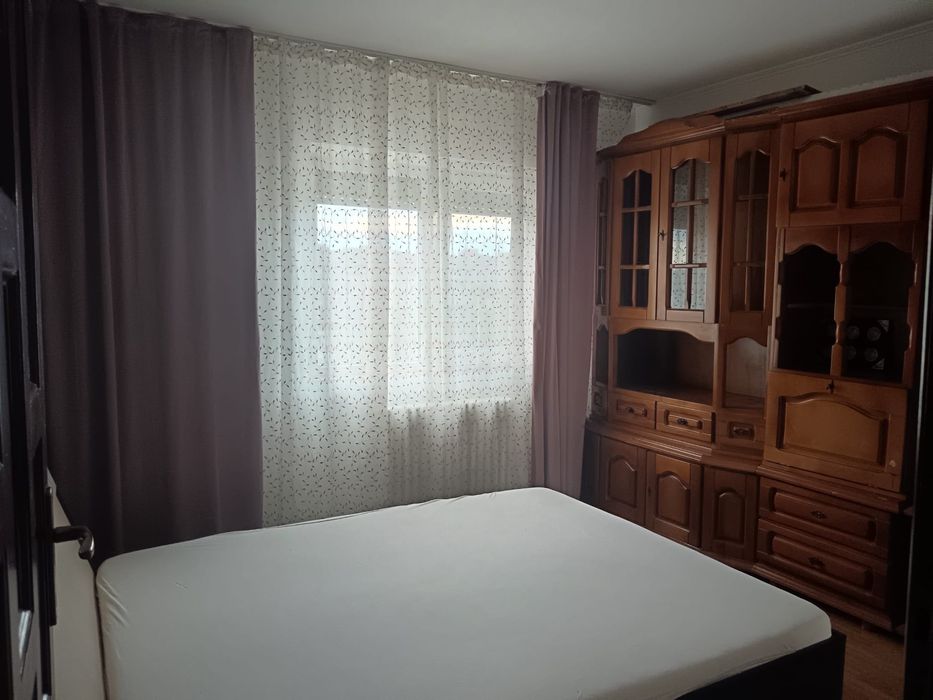 PF dau in chirie ap 3 camere nufarul