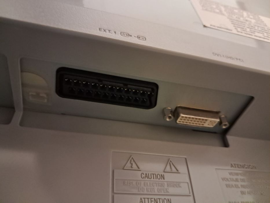 Телевизор Филипс продам.