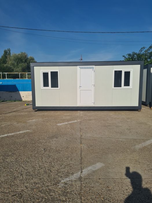 Vand container modular , birou vestiar, grup sanitar, paza, magazie