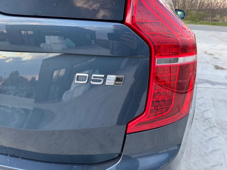 Volvo XC90 anul 2018.     120 mii km