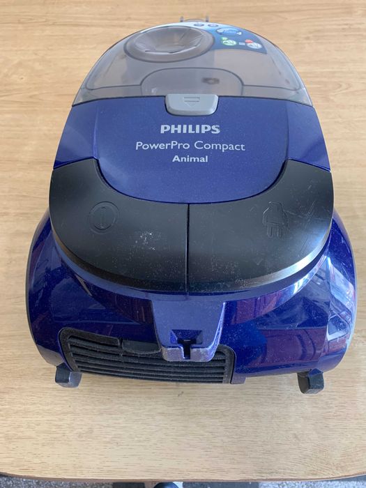 Прахосмукачка Philips FC9326 PowerPro Compact 750W с кош + накрайници