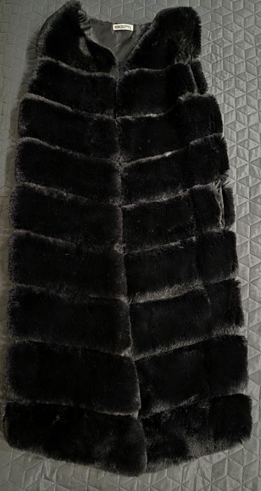 Дамски дълъг черен елек от заешки косъм, грейкаразмер универсален