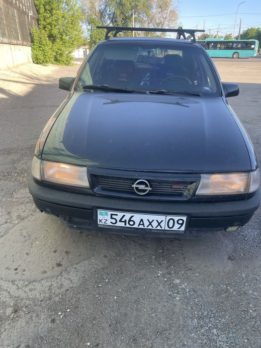 Опель вектра 1992г