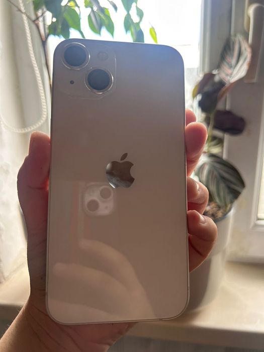 Айфон 13 сатылады