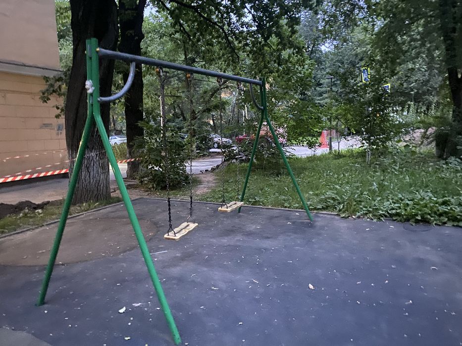 Детскии плошатка продам срочно