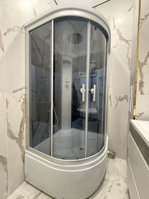 Продам новая Душевая кабина