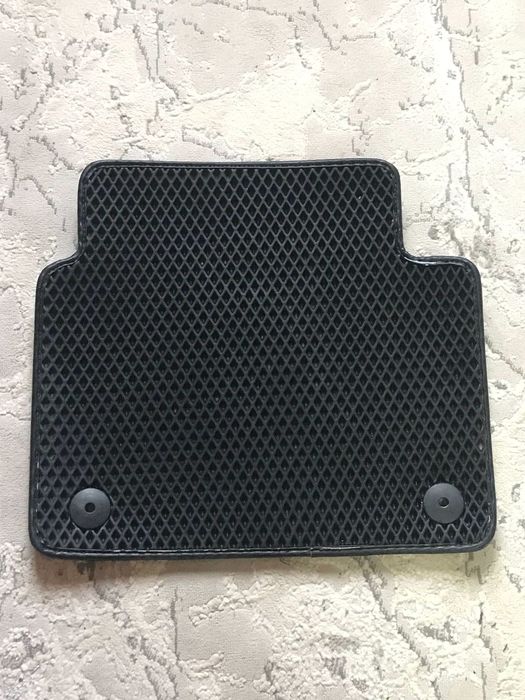 EVA Полики на Mercedes-Benz