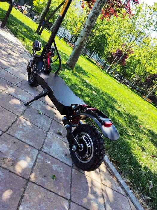 Trotineta Electrica - Noua cu Motor 1600w 48v18ah scuter electric naveta Nou