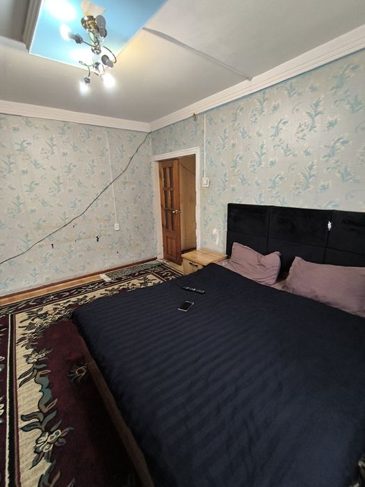 2 х комнатную квартиру Спутник 1.С ремонтом . В деревянном доме. Огоро