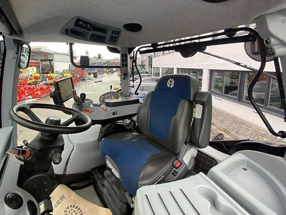 Колесный трактор New Holland t7.190 auto command sidewinder