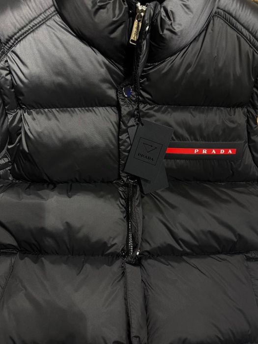 Vestă Pr. Calitate luxury,model superb,toate mărimile disponibile.
