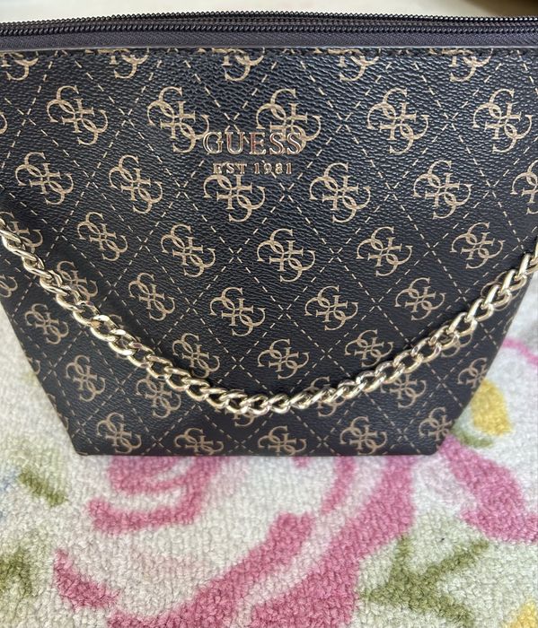Оригинални чанти на GUESS, TRUSSARDI, KARL LAGERFELD!