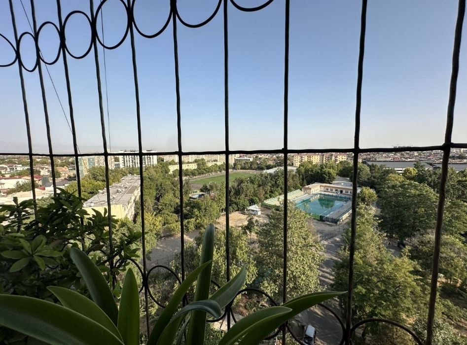 Продажа 2 комнатной 65кв² в Максим Горьком,Салом Чайхана,Саёхат Гостин