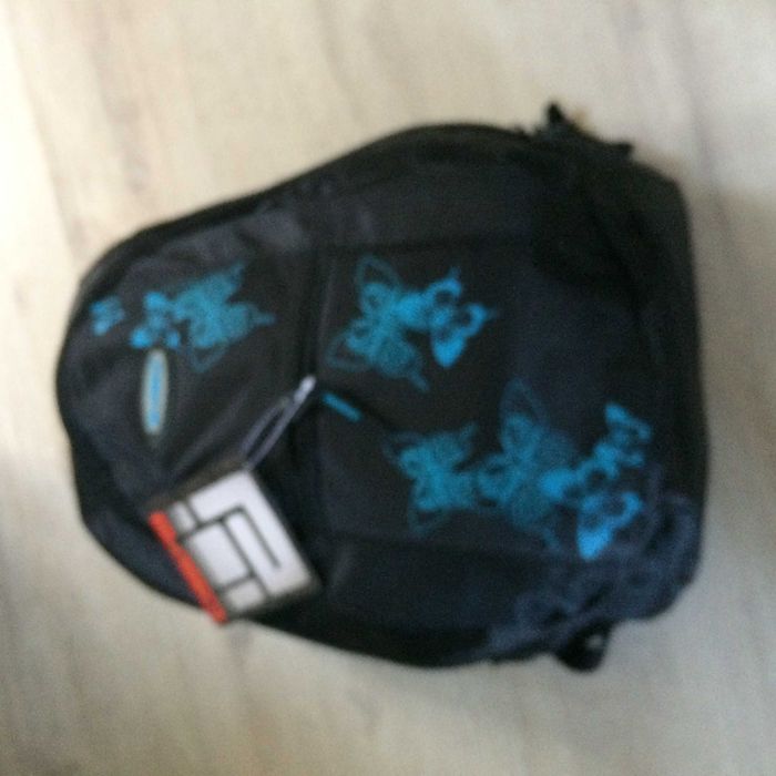 Чисто нова удобна  раница Paso.