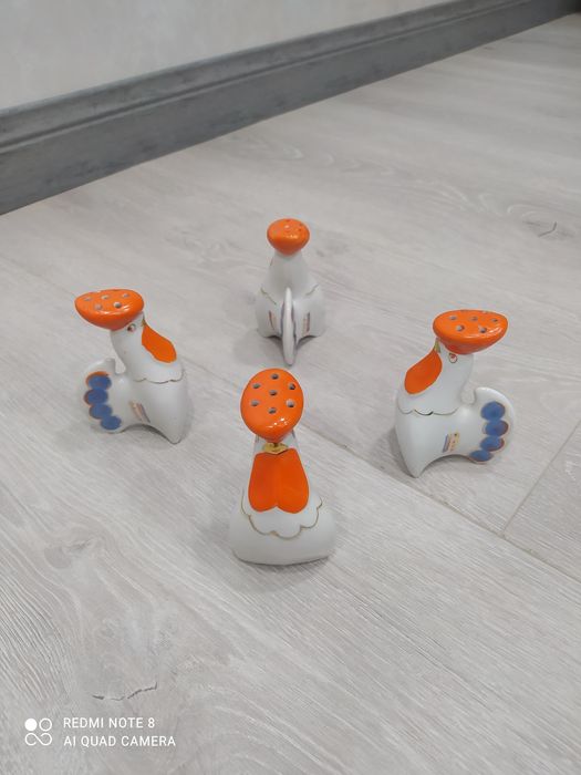 Фарфоровые статуэтки Антиквариат "Петушки" СССР