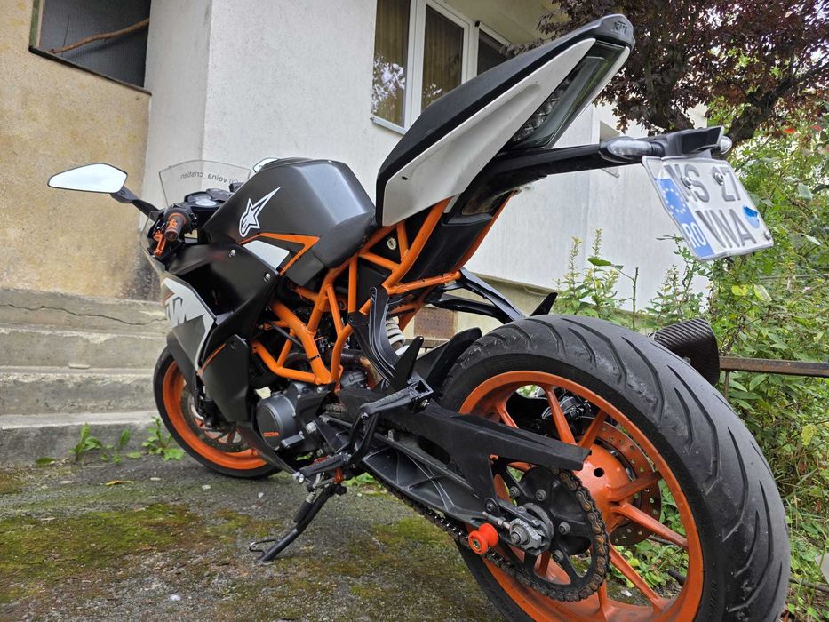 KTM RC 125  15 CP