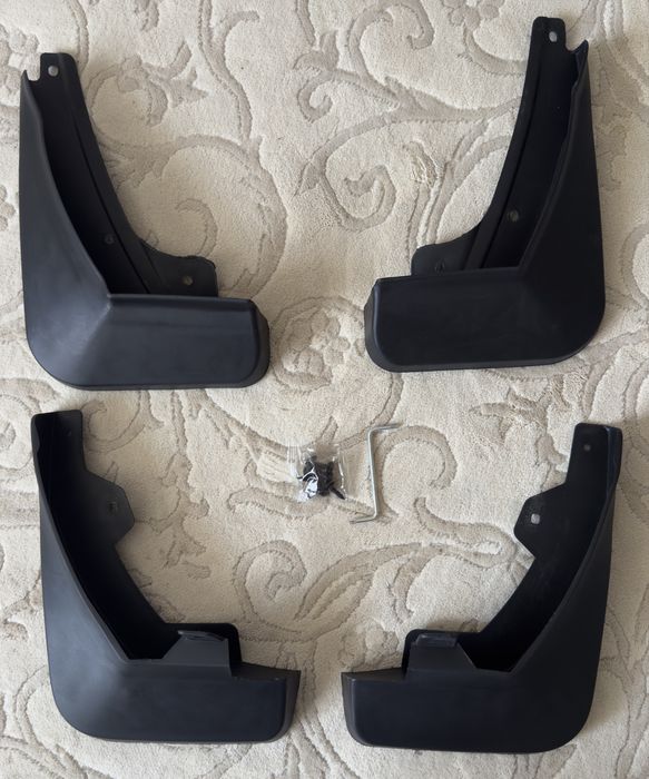 Продам брызговики на jetour x90 plus