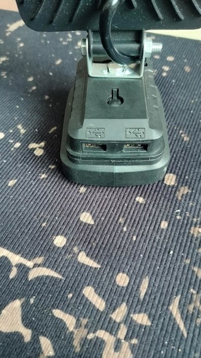 Продам фонарь прожектор