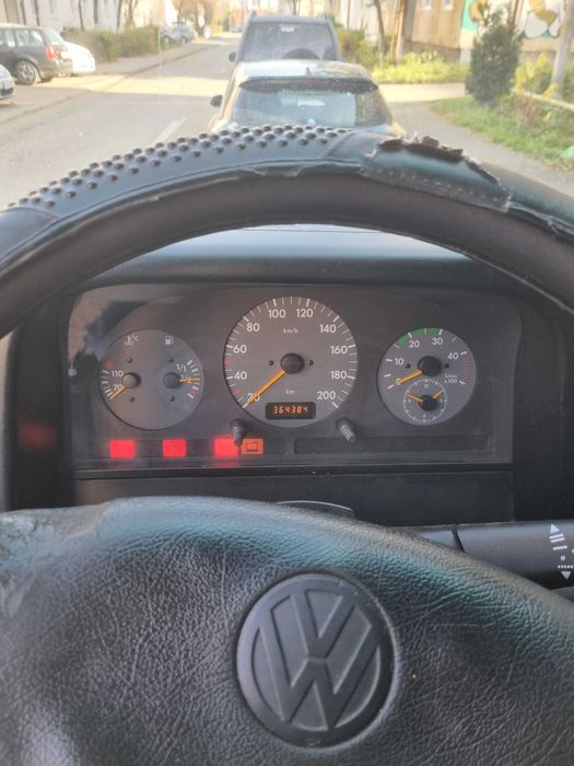 Vînd vw. Lt 35 an. 2002 perfectă stare de funcționare