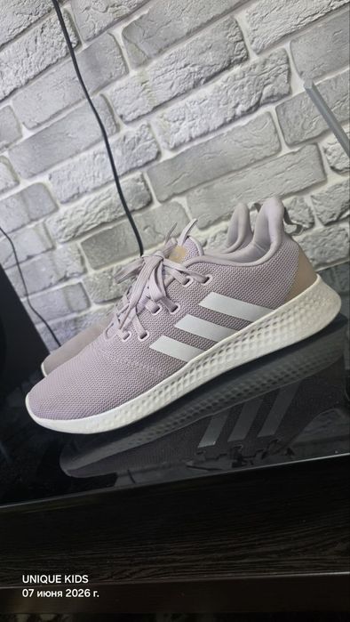 Оригинальные кроссы adidas