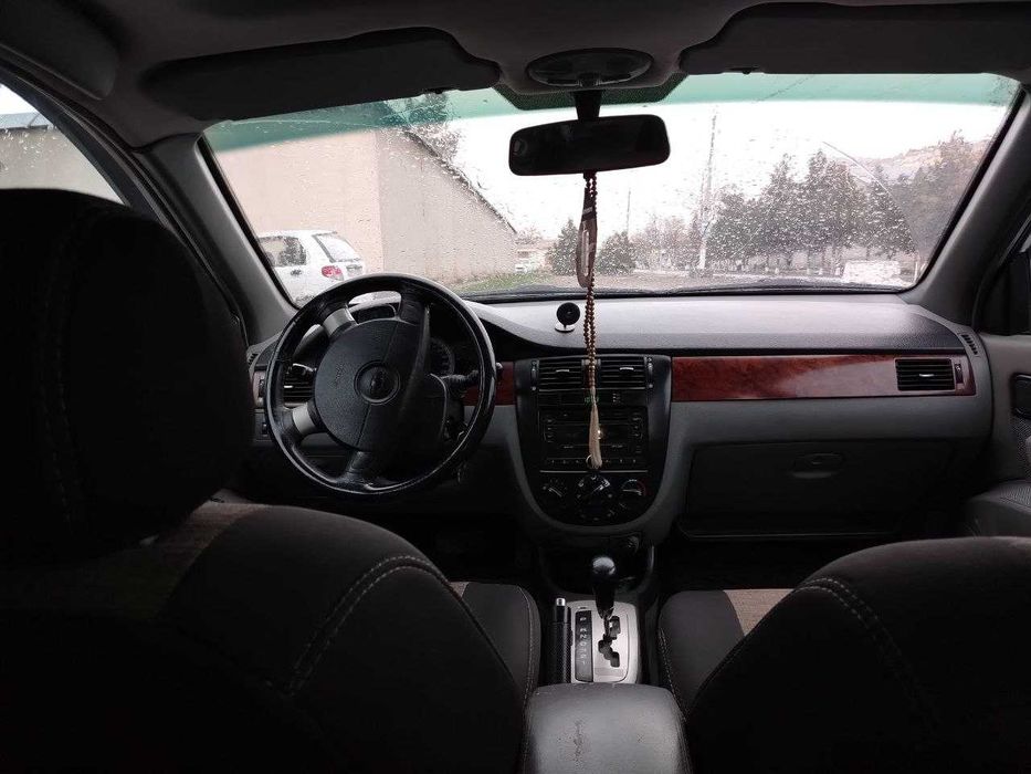 Lacetti 1.8 Сотилади халоти яхши чихол полик бор