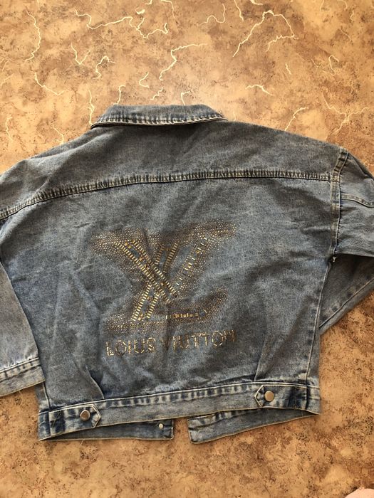 Женская одежда , разные виды