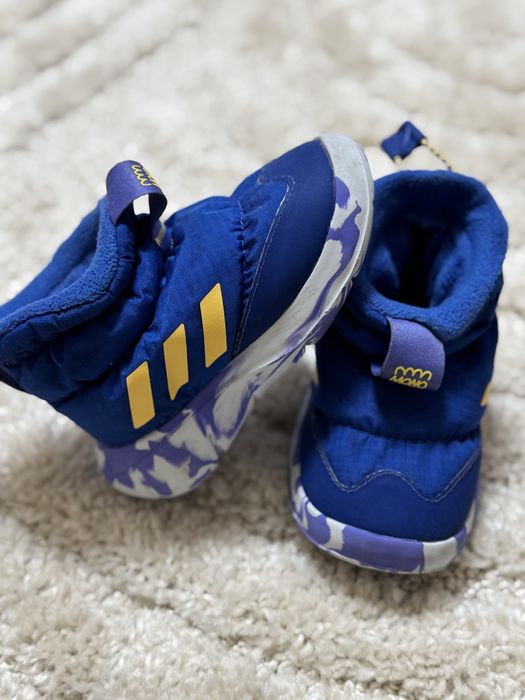 Adidas ботуши L+R, 22 номер