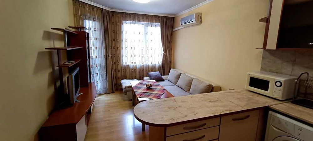 Дава се под наем Двустаен апартамент в Пловдив, Младежки Хълм - 65 кв.м за 357 € - Снимка #6