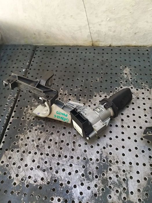 Contact auto cu cheie fiat grande punto 199 51793074 61039101