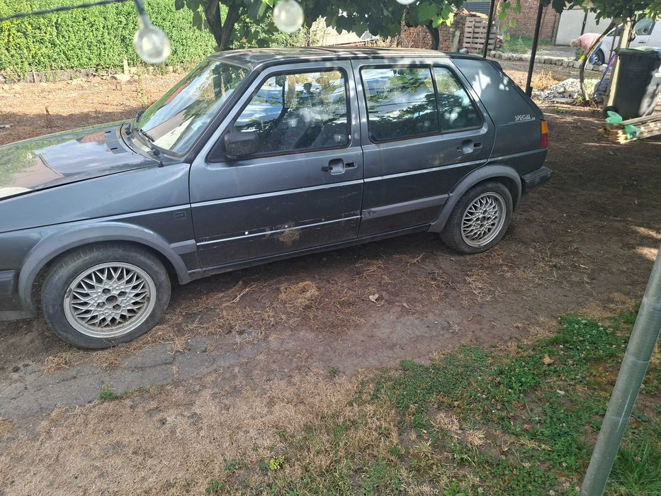 Продавам golf 2 gt