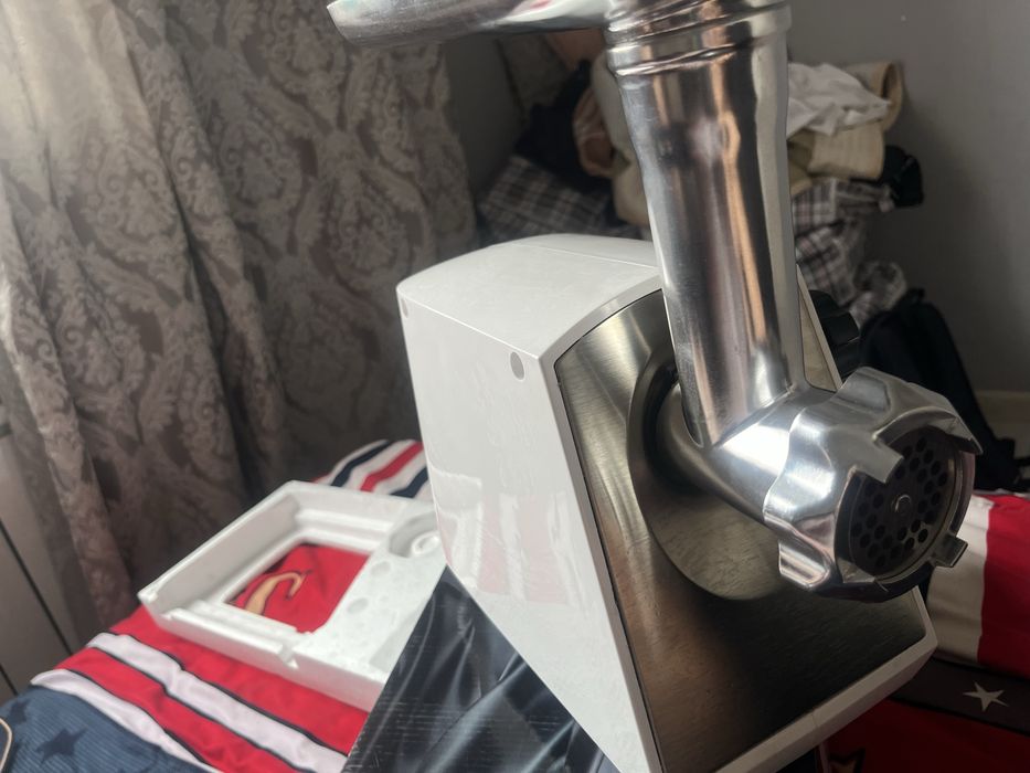 мясорубка Bosch MFW45020