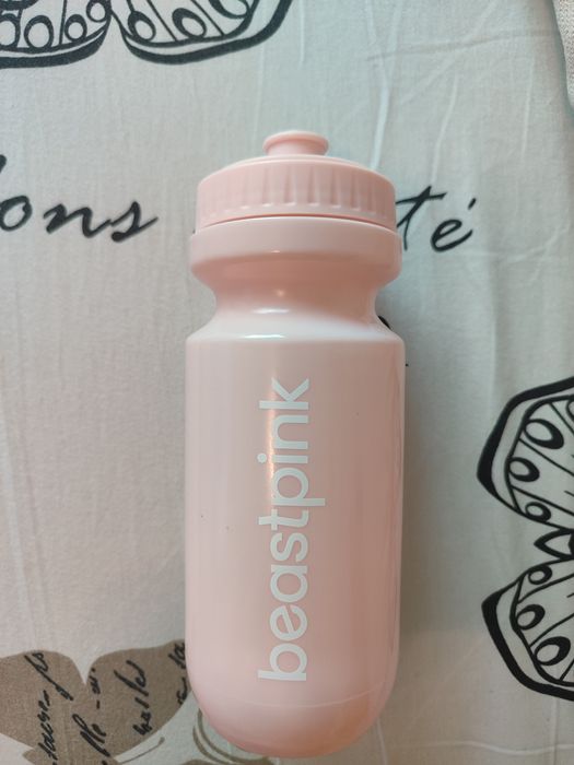 Avene Cleanance за кожа склонна към несъвършенства,КОМПЛЕКТ  КОМЕДОМЕД ПИЛИНГ ИНТЕНЗИВЕН КРЕМ 40 мл + ПОЧИСТВАЩ ГЕЛ ЗА ЛИЦЕ И ТЯЛО 200 мл + подарък