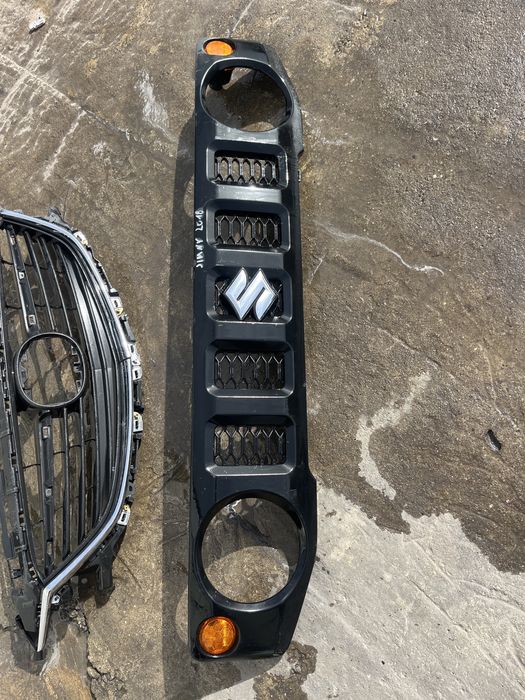 Решетка Suzuki Jimny 2018- 3бр