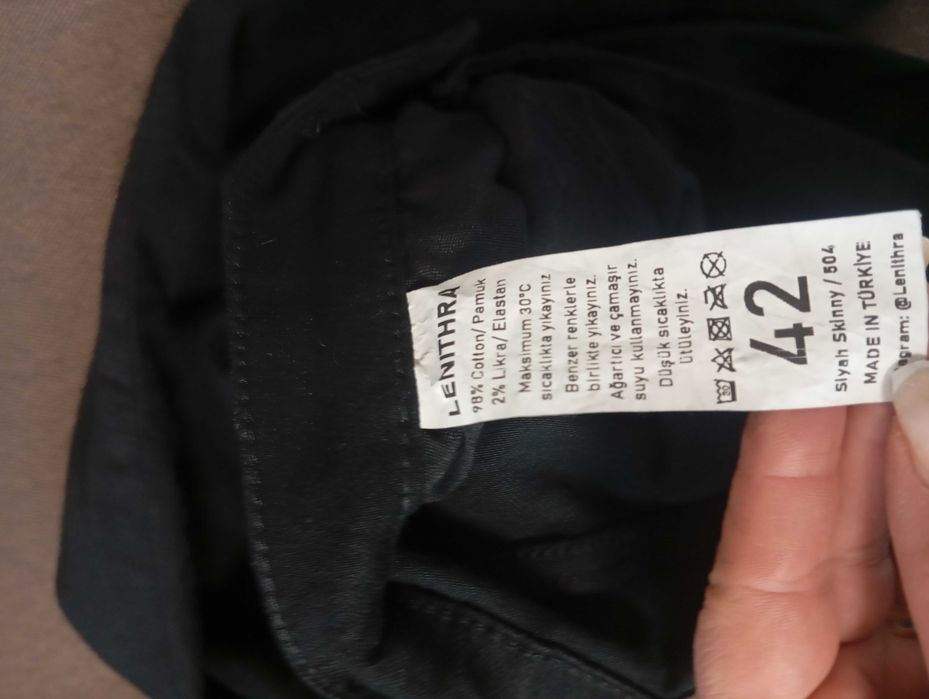 Черни дънки Л размер Нови