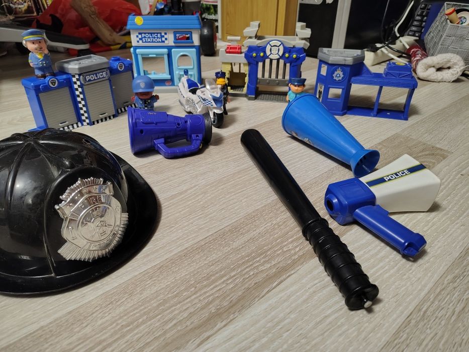 Set de poliție și accesorii