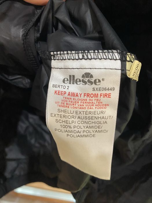 Ветровка Ellesse