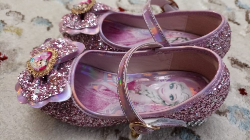 Туфли сатамын***