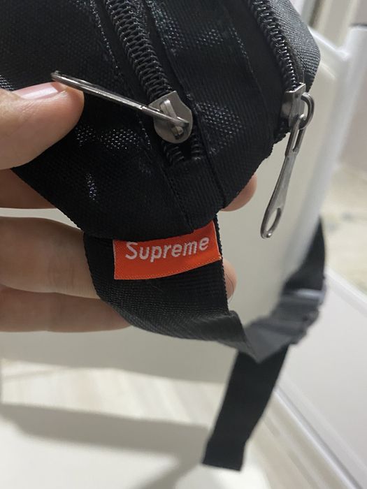 Продам барсетку Supreme