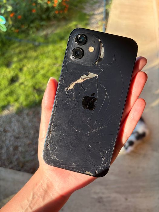 Iphone 12 black