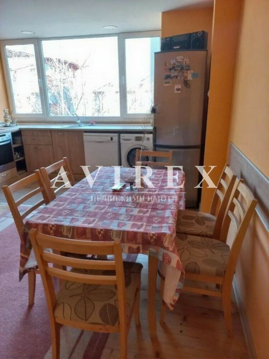 Продава се Тристаен апартамент в Пловдив, Каменица 2 - 139 кв.м за 1670 €/кв.м - Снимка #3