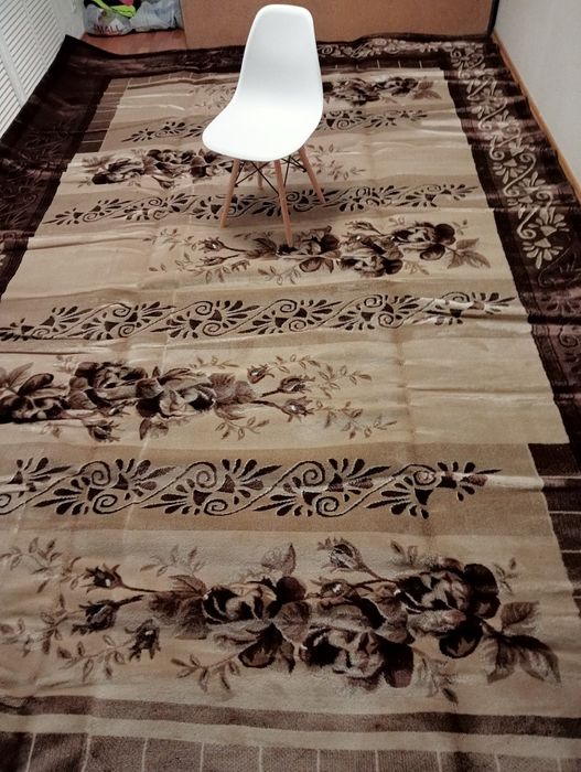 Продам Ковёр 3м х 5м