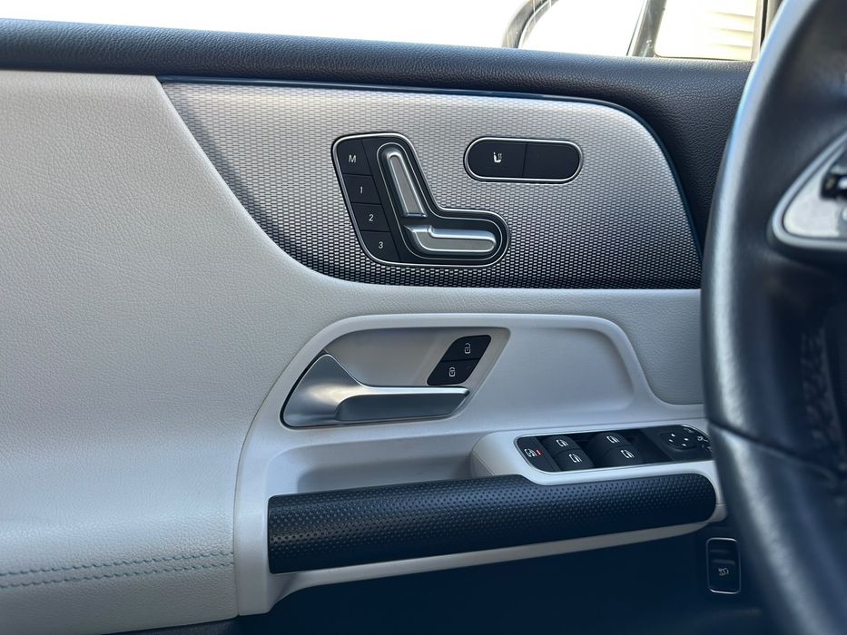 MERCEDES-BENZ GLB 2023 — imagine 5