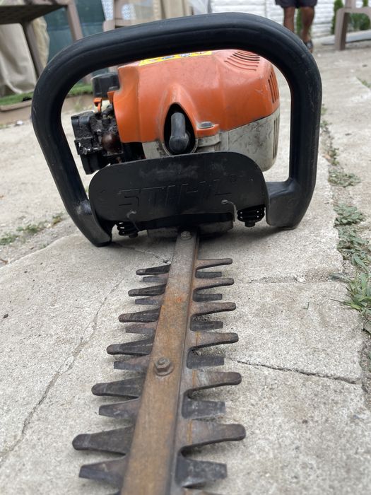 Foarfecă gard viu STIHL HS 45 u