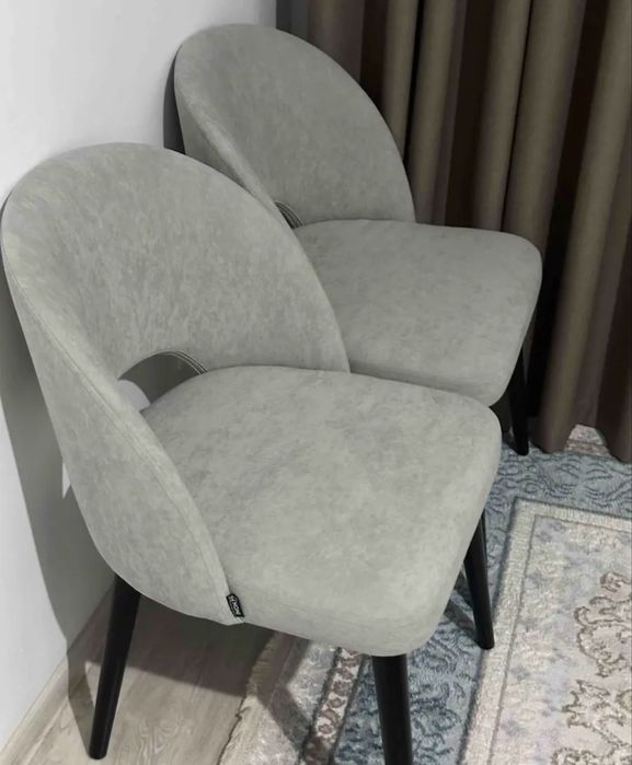 Стулья срочно продаю