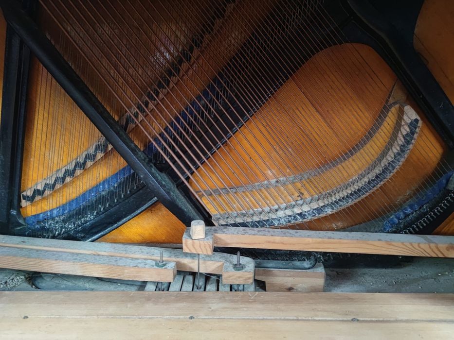 Pianina F. Weber 1880