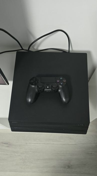 Vand joc ps4 PRO cu gta 5 minecraft mk 11 god of war